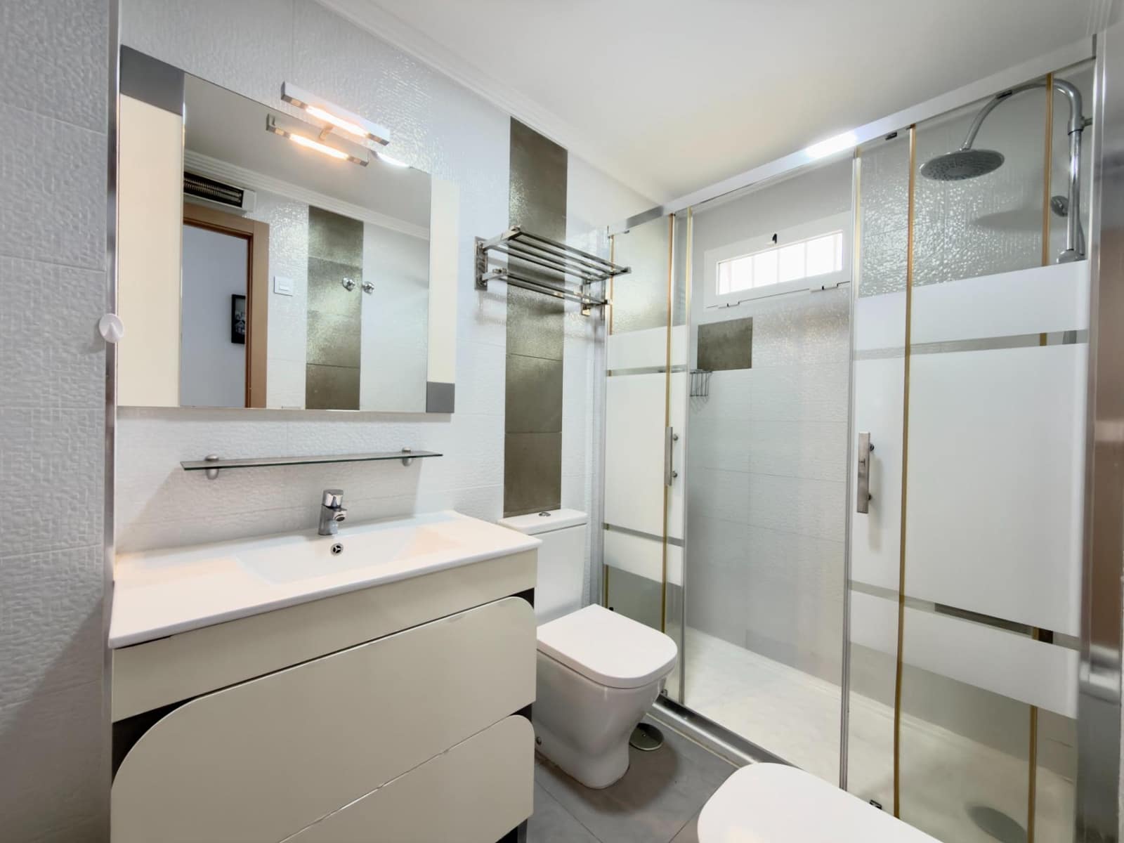 2 quarto Apartamento para venda em Guardamar del Segura com piscina - 259 900 € (Ref: 10128971)
