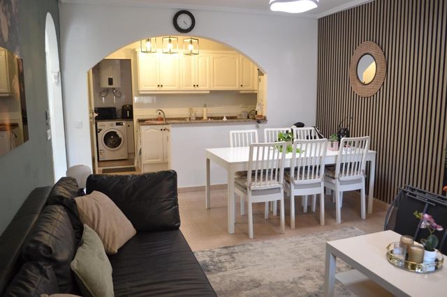 2 sovrum Lägenhet till salu i Las Filipinas med pool garage - 199 000 € (Ref: 10128976)