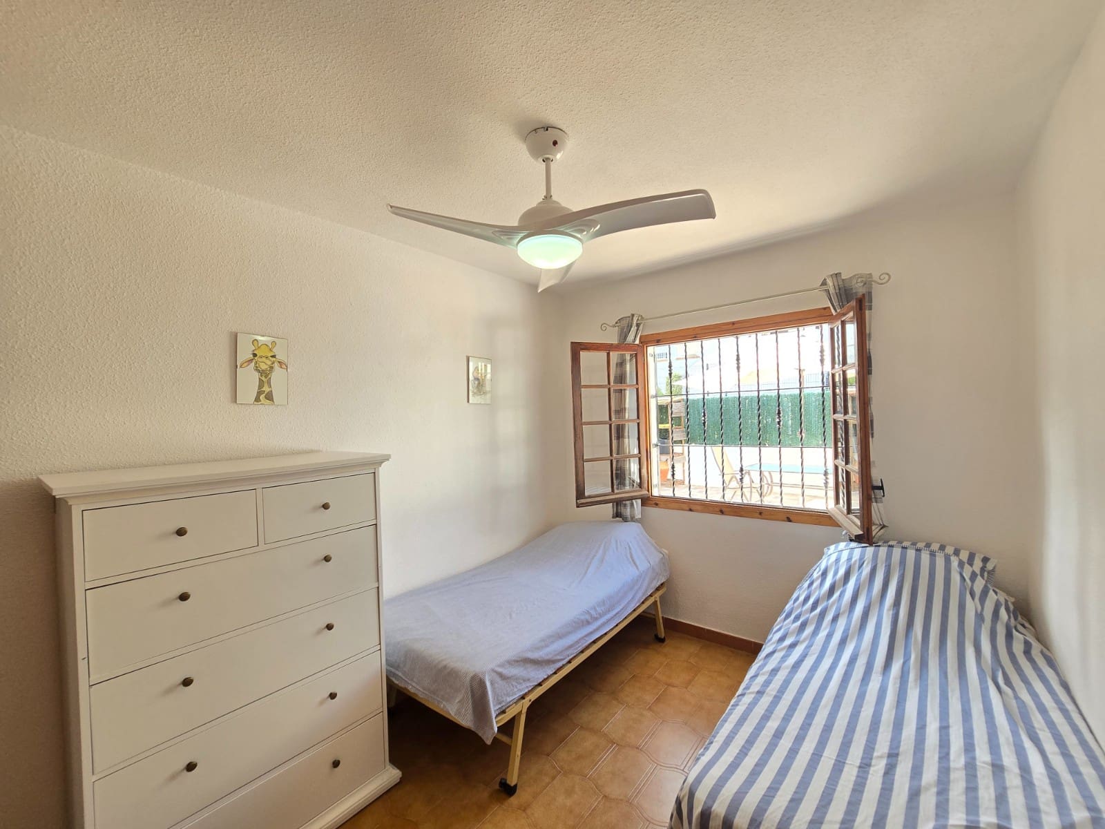 2 slaapkamer Rijtjeshuis te koop in Villamartin met zwembad - € 210.000 (Ref: 10129010)