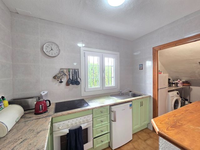 Adosado de 2 habitaciones en Villamartin, Orihuela en venta con piscina - 210.000 € (Ref: 10129010)