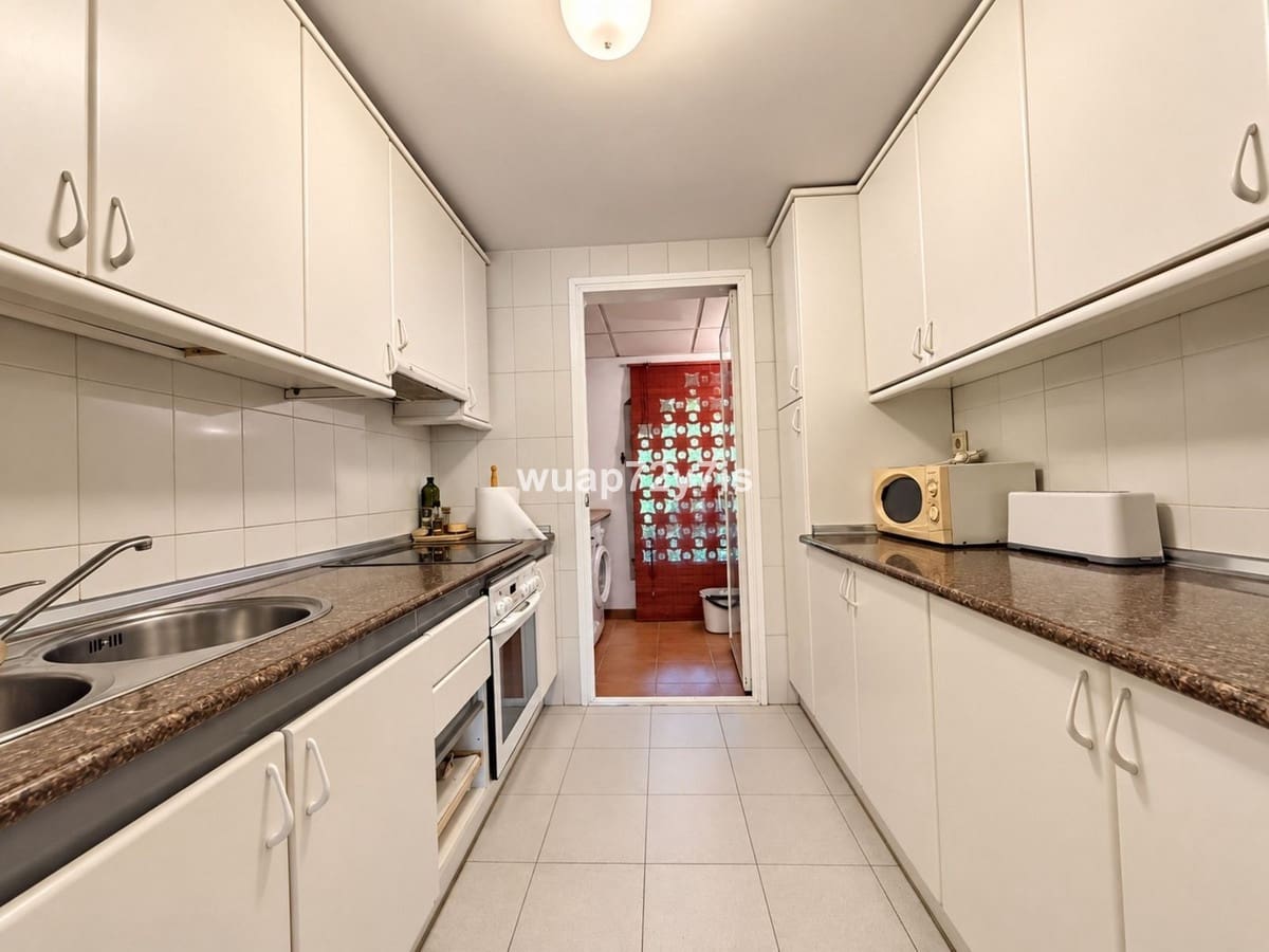 3 soveværelse Lejlighed til salg i Costalita med swimmingpool - € 450.000 (Ref: 10133894)