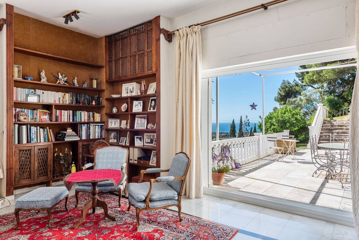 5 slaapkamer Villa te koop in Marbella met zwembad garage - € 2.095.000 (Ref: 10133898)