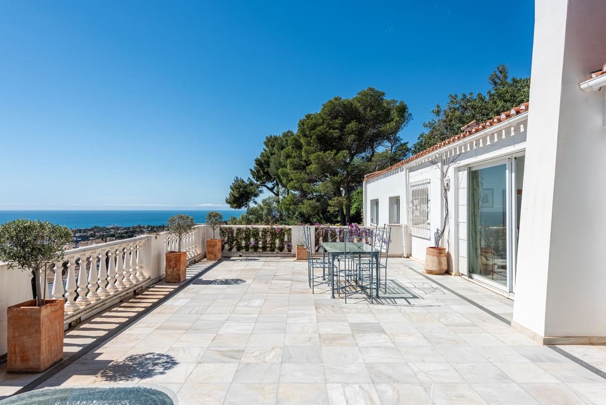 5 slaapkamer Villa te koop in Marbella met zwembad garage - € 2.095.000 (Ref: 10133898)