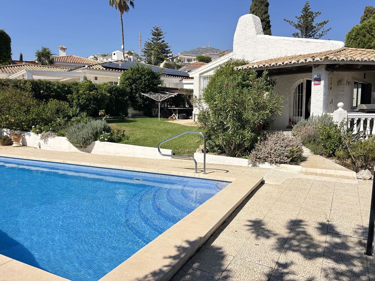 3 quarto Moradia para venda em Fuengirola com piscina garagem - 995 000 € (Ref: 10133899)
