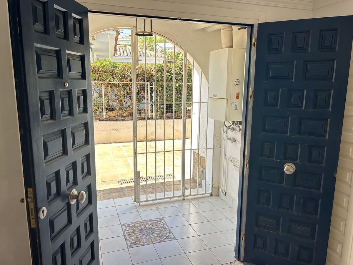 3 quarto Moradia para venda em Fuengirola com piscina garagem - 995 000 € (Ref: 10133899)