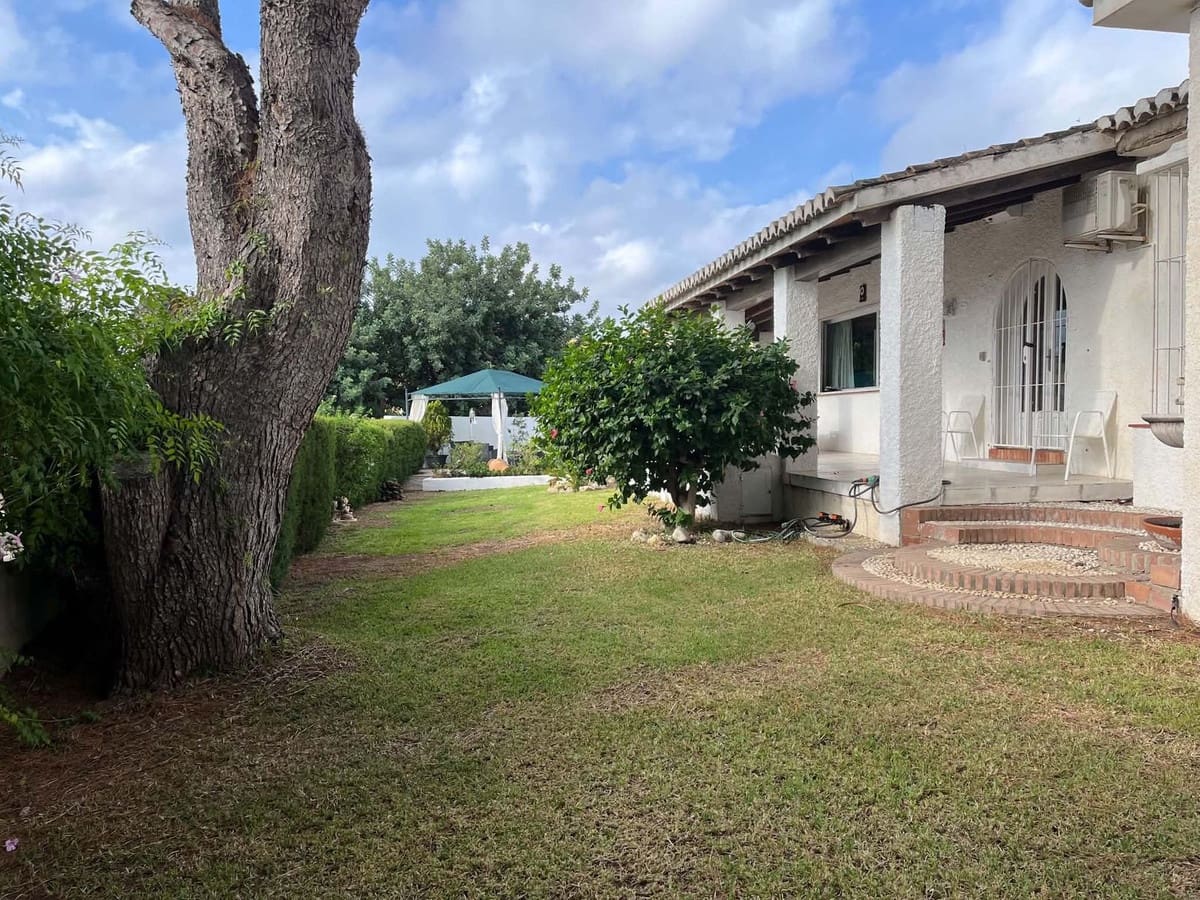 3 quarto Moradia para venda em Fuengirola com piscina garagem - 995 000 € (Ref: 10133899)