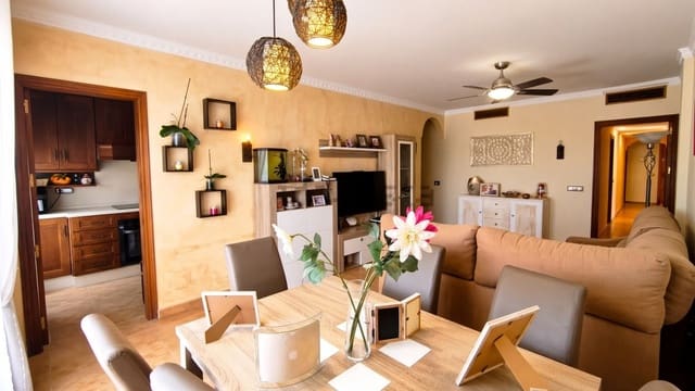 4 slaapkamer Appartement te koop in Zona Calvario, Estepona met garage - € 625.000 (Ref: 10133905)