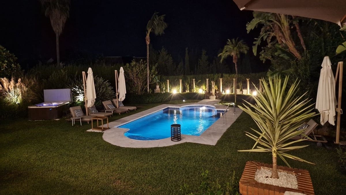 5 soveværelse Villa til salg i Benalmadena med swimmingpool garage - € 1.895.000 (Ref: 10133944)