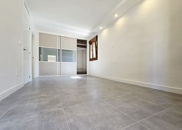 Apartamento de 3 habitaciones en Centro Historico, Málaga ciudad en venta con garaje - 649.900 € (Ref: 10133947)
