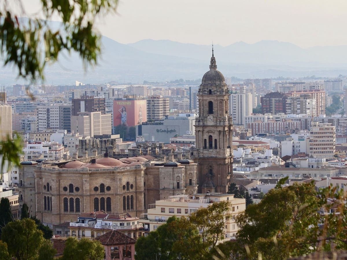 Apartamento de 3 habitaciones en Málaga ciudad en venta con garaje - 649.900 € (Ref: 10133947)
