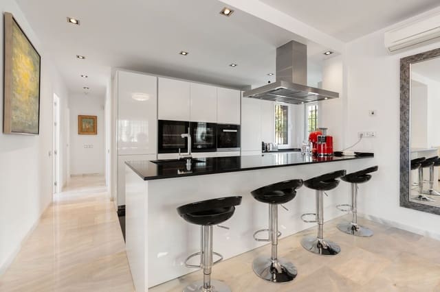 3 soverom Leilighet til salgs i Rodeo Alto - Guadaiza - La Campana, Marbella med svømmebasseng - € 1 150 000 (Ref: 10133948)