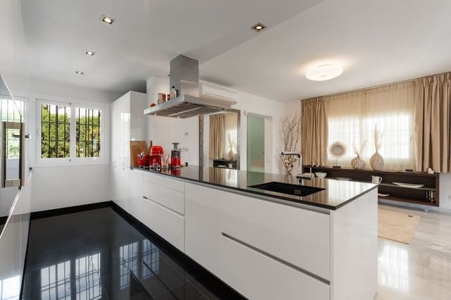 3 soverom Leilighet til salgs i Rodeo Alto - Guadaiza - La Campana, Marbella med svømmebasseng - € 1 150 000 (Ref: 10133948)