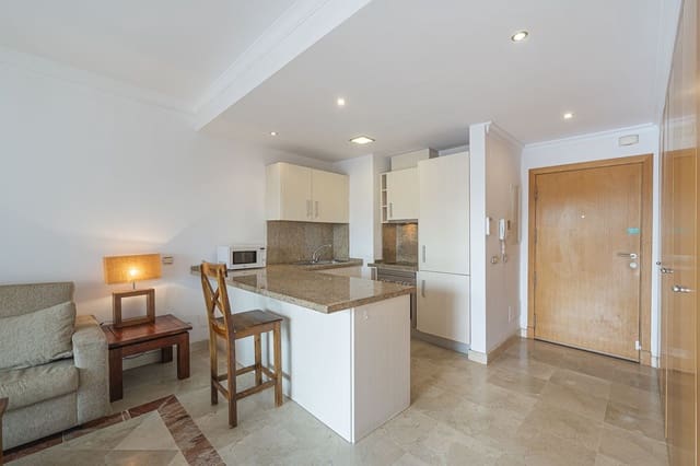 1 soverom Leilighet til salgs i El Paraiso, Estepona med svømmebasseng garasje - € 275 000 (Ref: 10133952)