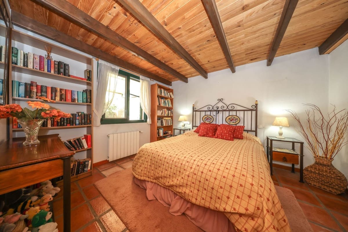 3 Zimmer Villa zu verkaufen in Guaro mit Pool Garage - 550.000 € (Ref: 10133959)