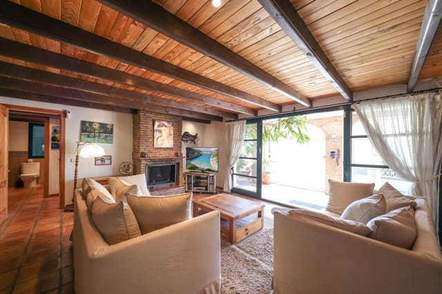 3 Zimmer Villa zu verkaufen in Guaro mit Pool Garage - 550.000 € (Ref: 10133959)