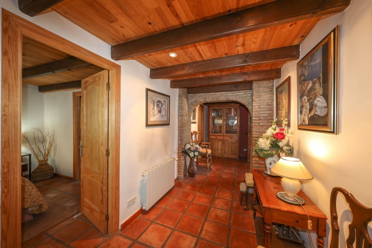 3 Zimmer Villa zu verkaufen in Guaro mit Pool Garage - 550.000 € (Ref: 10133959)