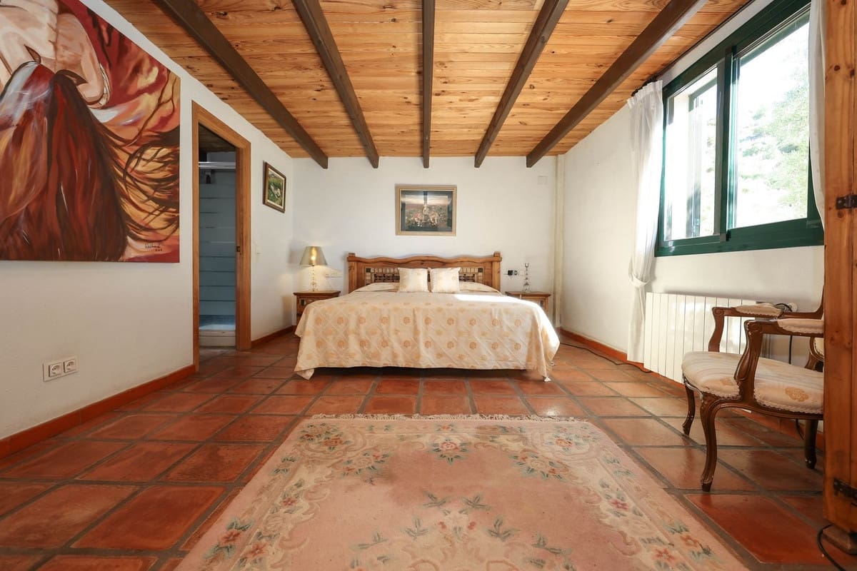 3 Zimmer Villa zu verkaufen in Guaro mit Pool Garage - 550.000 € (Ref: 10133959)