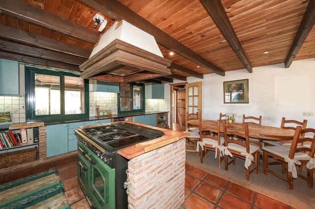 3 Zimmer Villa zu verkaufen in Guaro mit Pool Garage - 550.000 € (Ref: 10133959)