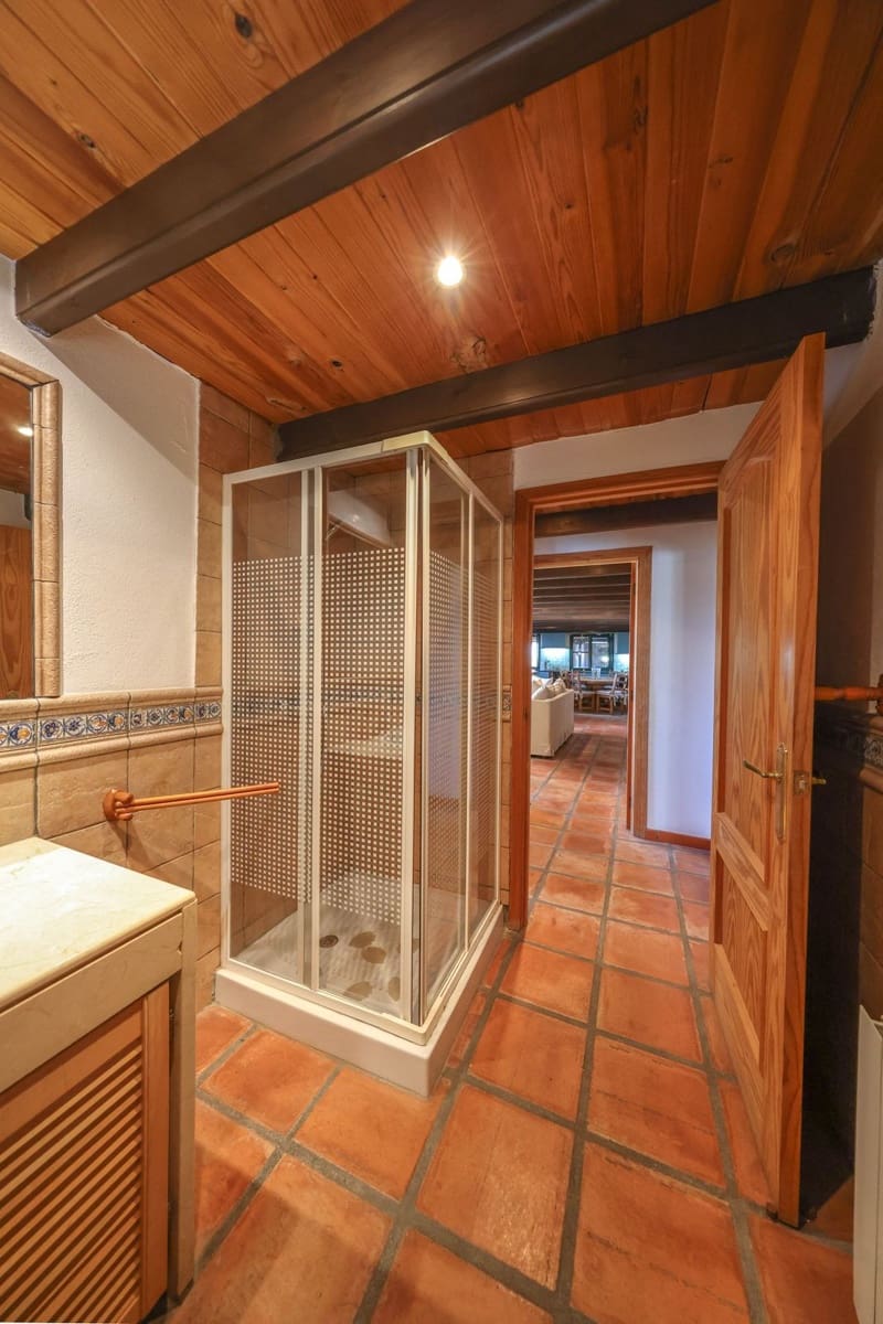 3 Zimmer Villa zu verkaufen in Guaro mit Pool Garage - 550.000 € (Ref: 10133959)