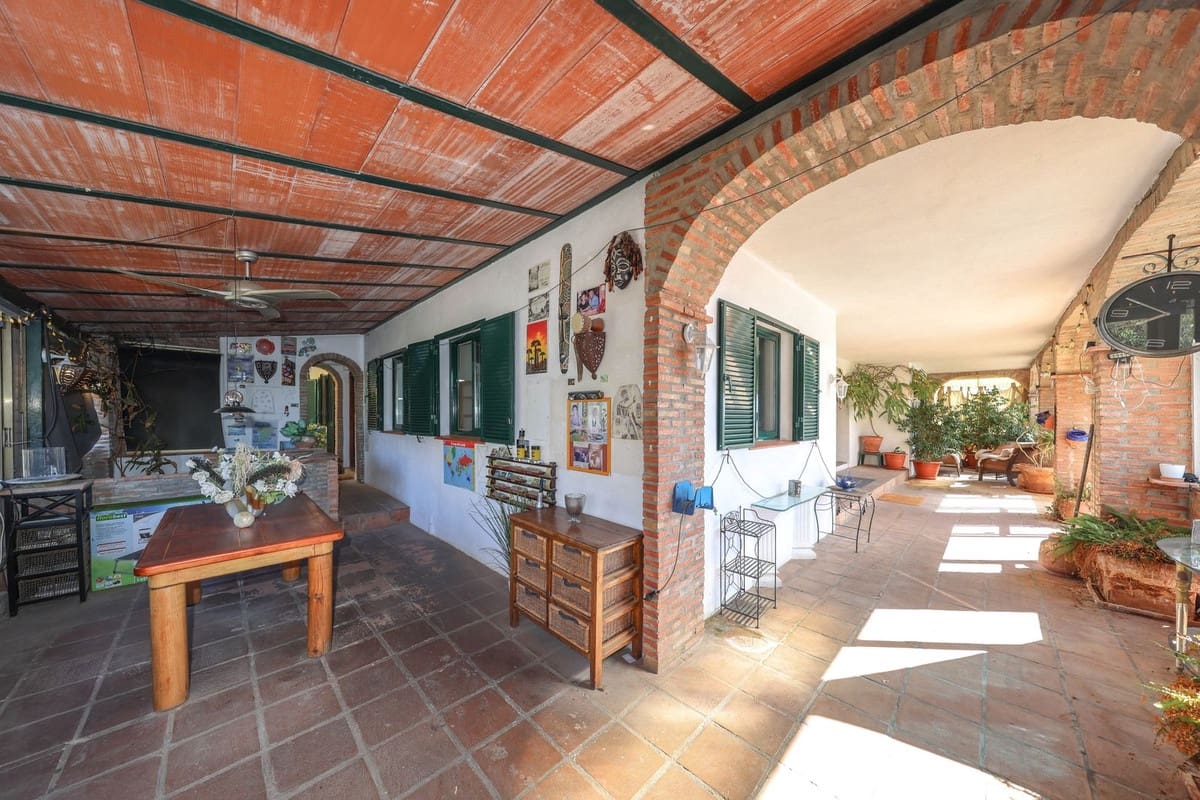 3 Zimmer Villa zu verkaufen in Guaro mit Pool Garage - 550.000 € (Ref: 10133959)