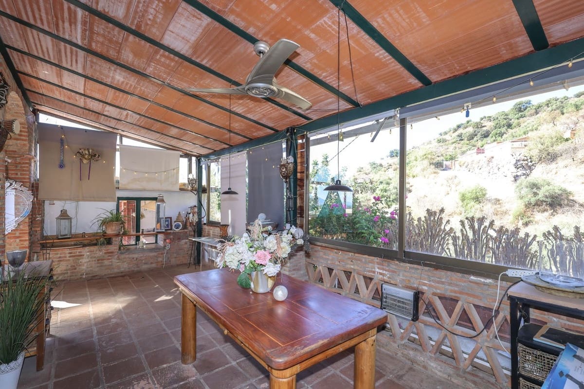 3 Zimmer Villa zu verkaufen in Guaro mit Pool Garage - 550.000 € (Ref: 10133959)