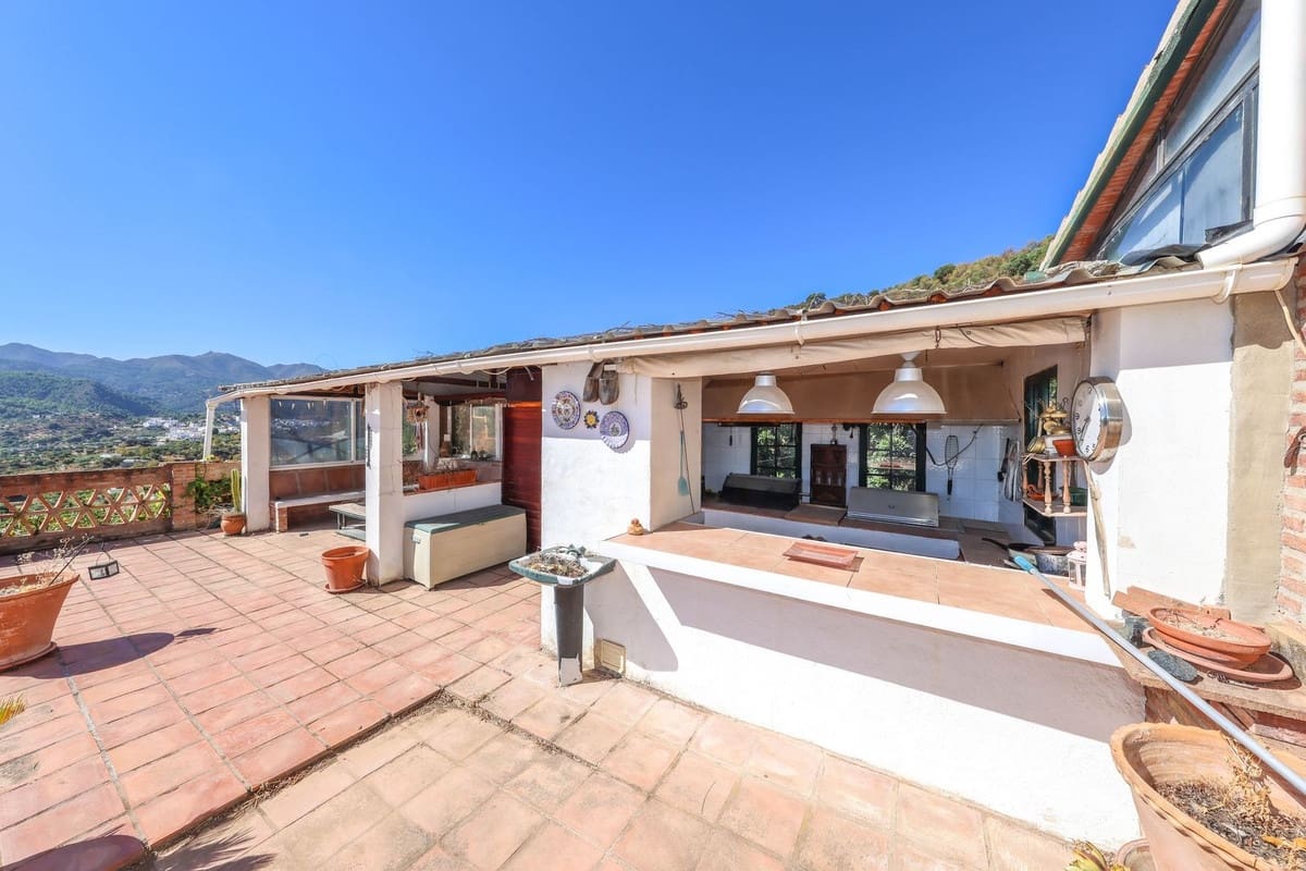 3 Zimmer Villa zu verkaufen in Guaro mit Pool Garage - 550.000 € (Ref: 10133959)