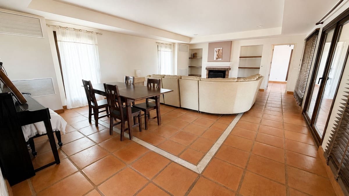4 soveværelse Finca/Landehus til salg i Mijas med swimmingpool - € 2.375.000 (Ref: 10133966)