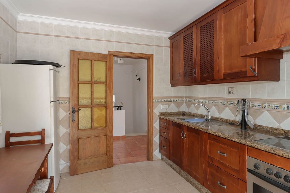 3 Zimmer Villa zu verkaufen in Guaro mit Pool Garage - 540.000 € (Ref: 10133967)
