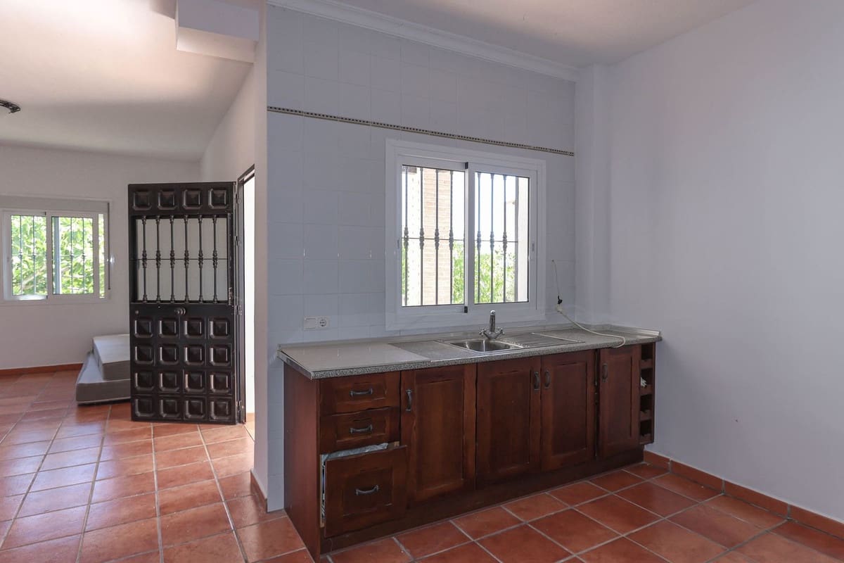 3 Zimmer Villa zu verkaufen in Guaro mit Pool Garage - 540.000 € (Ref: 10133967)