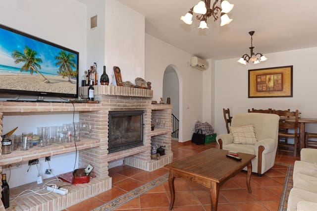 3 Zimmer Villa zu verkaufen in Guaro mit Pool Garage - 540.000 € (Ref: 10133967)