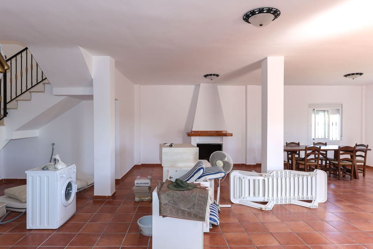 3 Zimmer Villa zu verkaufen in Guaro mit Pool Garage - 540.000 € (Ref: 10133967)