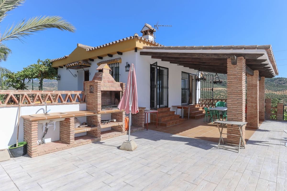 3 Zimmer Villa zu verkaufen in Guaro mit Pool Garage - 540.000 € (Ref: 10133967)