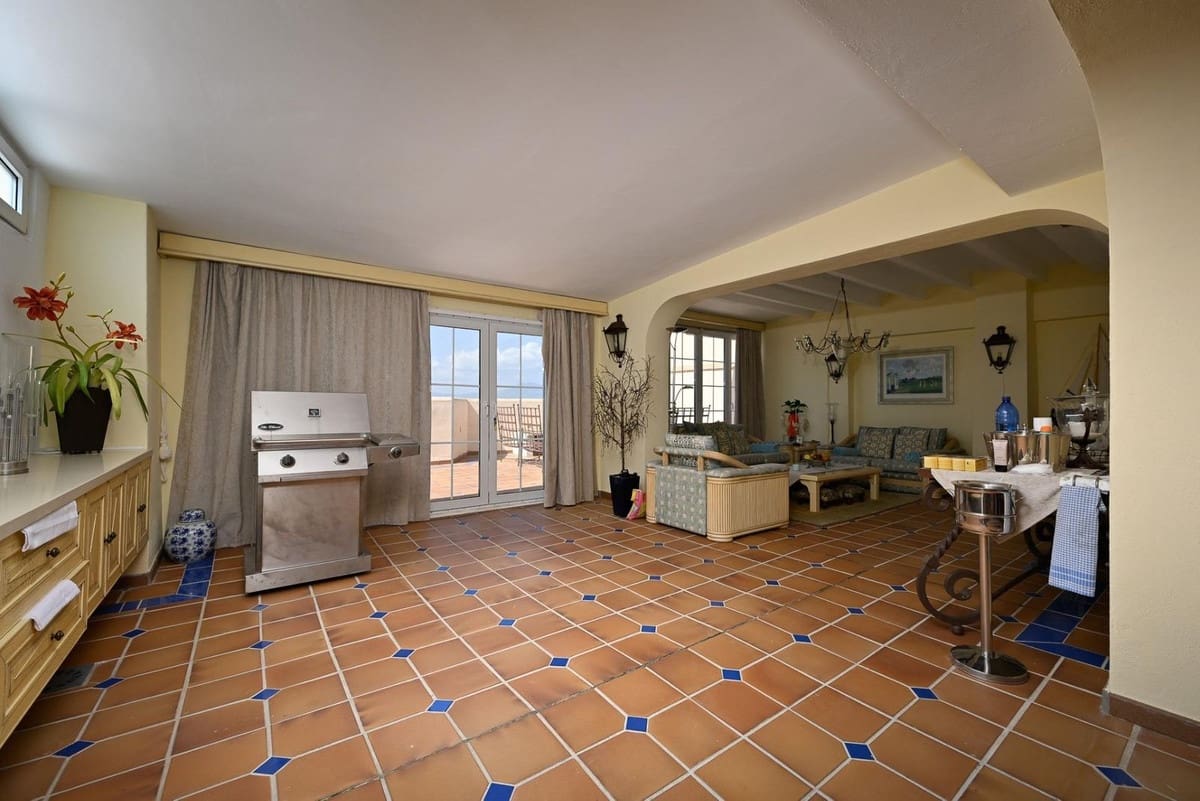 3 Zimmer Apartment zu verkaufen in Alhaurin el Grande mit Pool Garage - 530.000 € (Ref: 10134005)