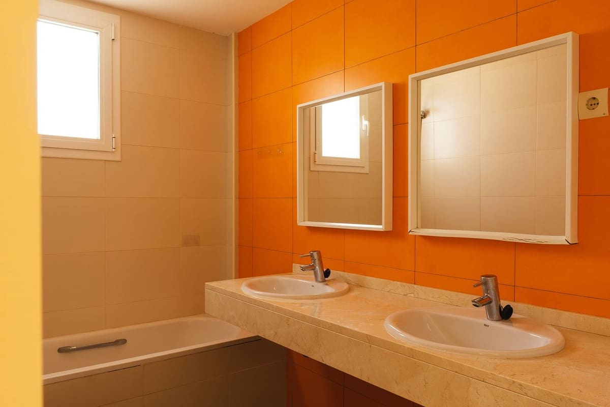 2 quarto Apartamento para venda em Estepona com piscina - 269 000 € (Ref: 10134012)