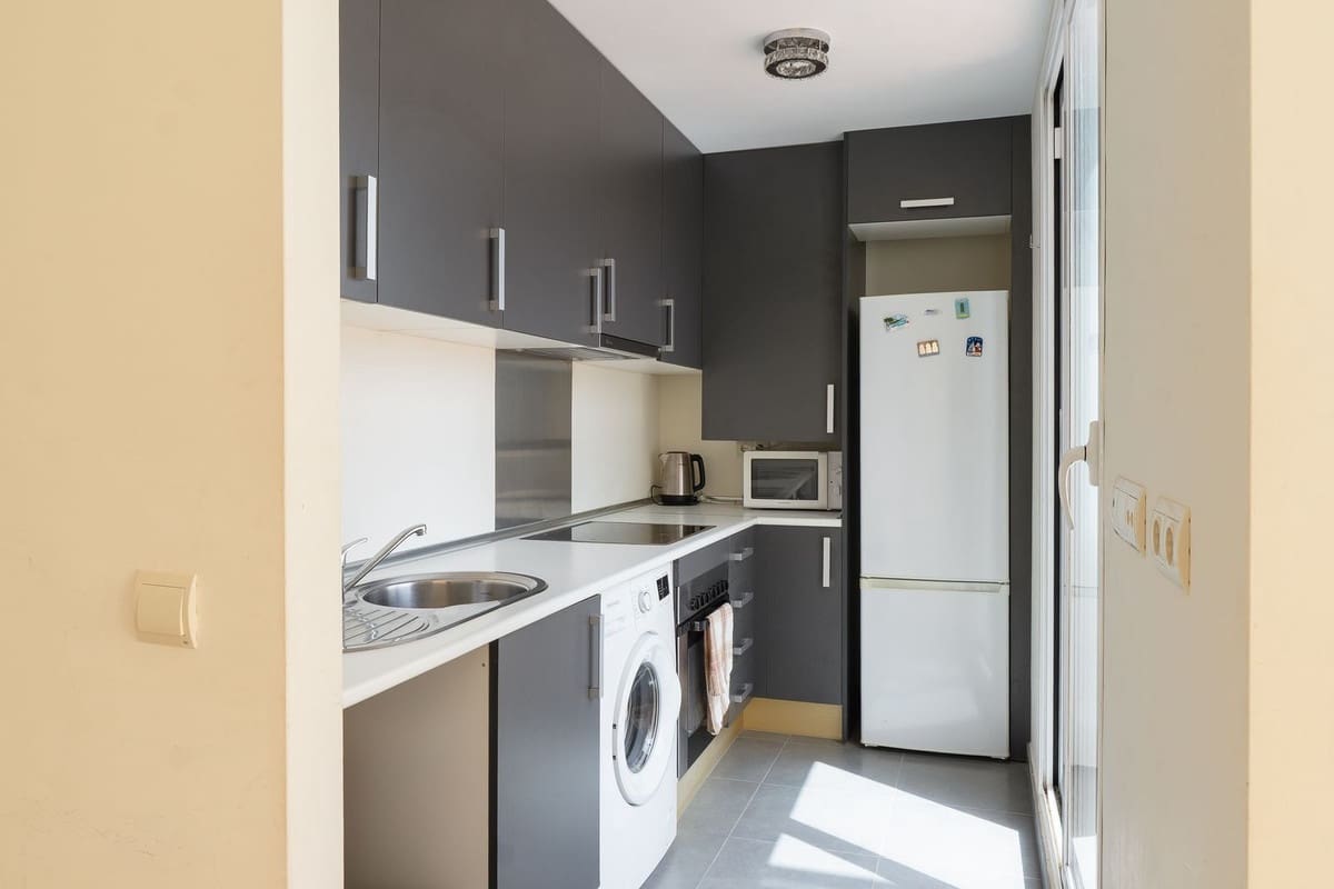 2 quarto Apartamento para venda em Estepona com piscina - 269 000 € (Ref: 10134012)
