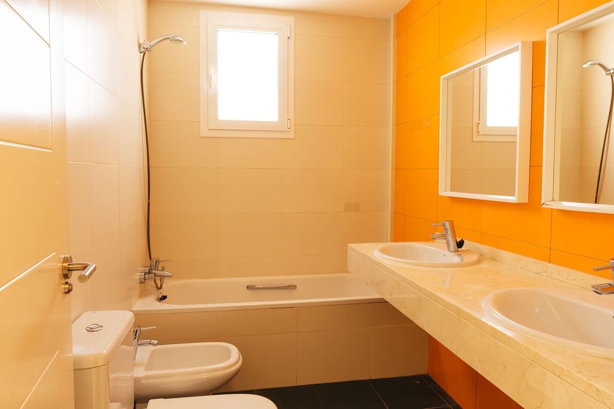 2 quarto Apartamento para venda em Estepona com piscina - 269 000 € (Ref: 10134012)