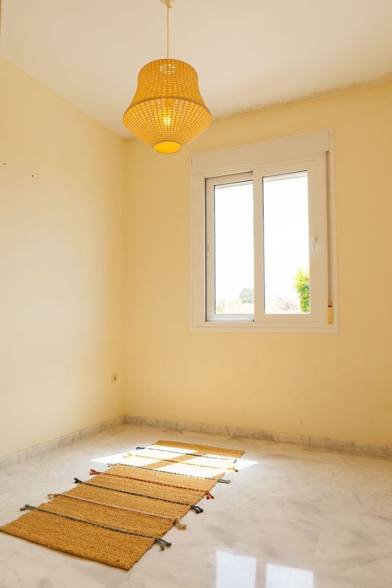 2 quarto Apartamento para venda em Estepona com piscina - 269 000 € (Ref: 10134012)