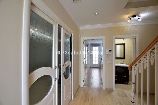 3 sypialnia Dom na sprzedaż w Ronda z basenem garażem - 270 000 € (Ref: 10134105)