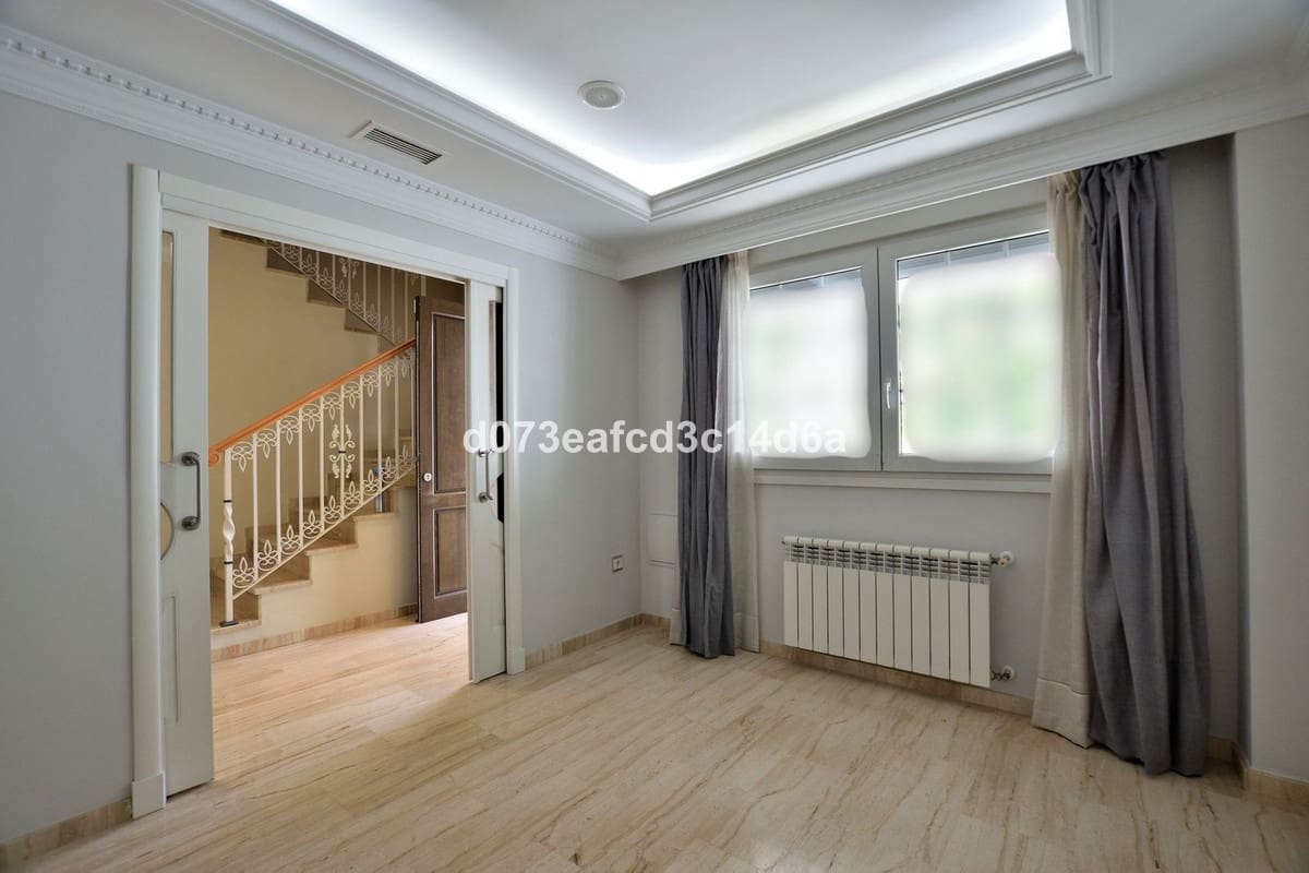 3 sypialnia Dom na sprzedaż w Ronda z basenem garażem - 270 000 € (Ref: 10134105)