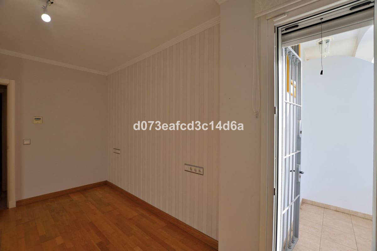 3 sypialnia Dom na sprzedaż w Ronda z basenem garażem - 270 000 € (Ref: 10134105)