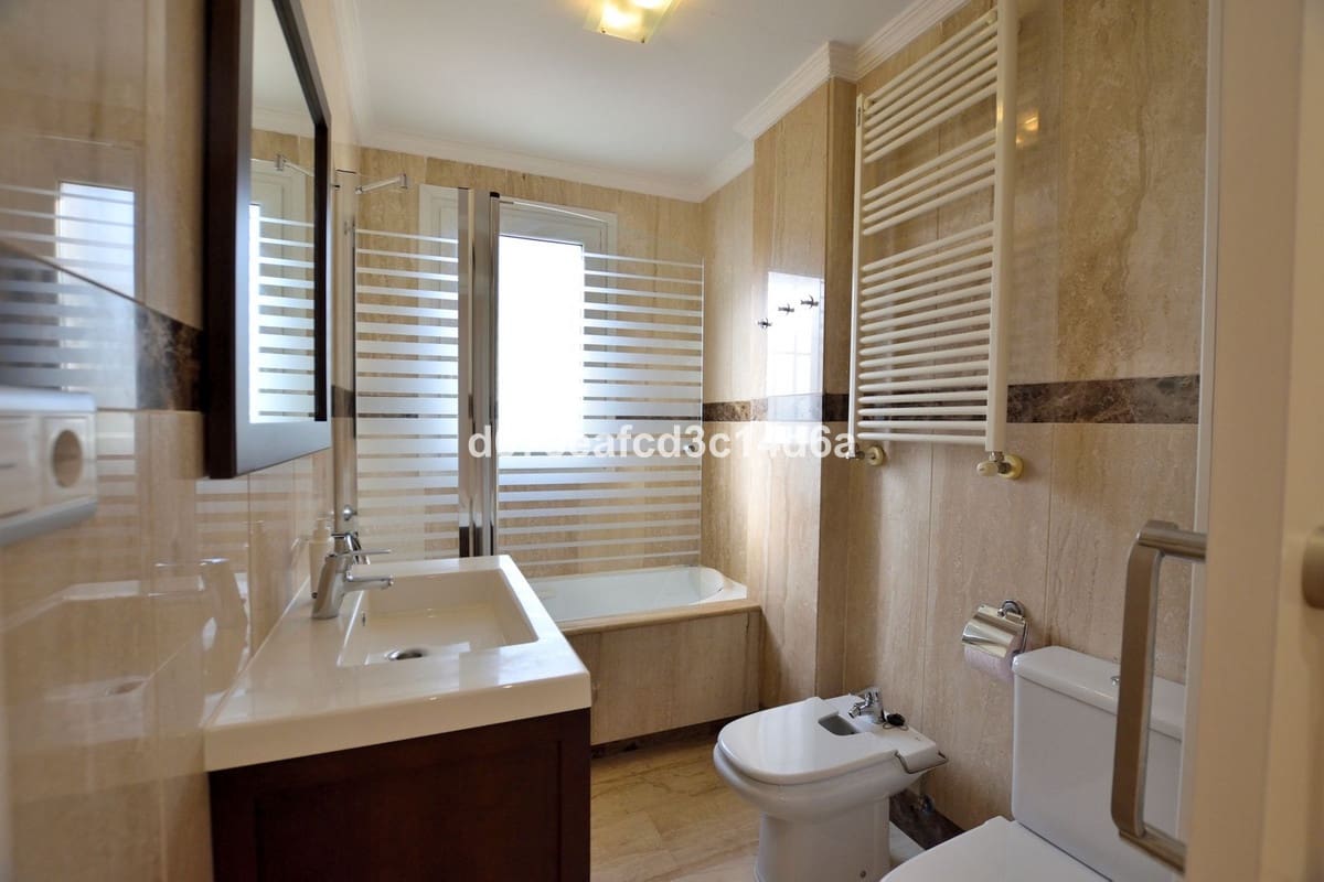 3 sypialnia Dom na sprzedaż w Ronda z basenem garażem - 270 000 € (Ref: 10134105)