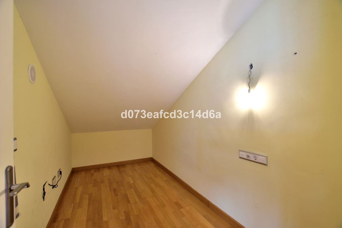 3 sypialnia Dom na sprzedaż w Ronda z basenem garażem - 270 000 € (Ref: 10134105)