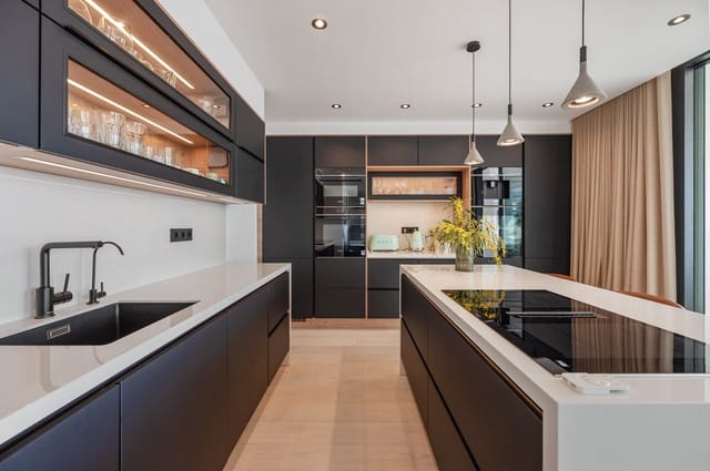 3 camera da letto Appartamento in vendita in Lomas De Marbella, Marbella con piscina garage - 3.000.000 € (Rif: 10134119)