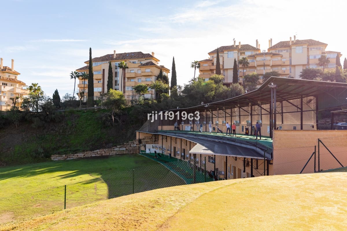 3 soveværelse Lejlighed til salg i Marbella med swimmingpool garage - € 750.000 (Ref: 10134152)