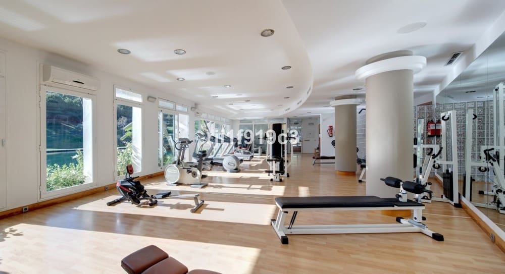 3 soveværelse Lejlighed til salg i Marbella med swimmingpool garage - € 750.000 (Ref: 10134152)