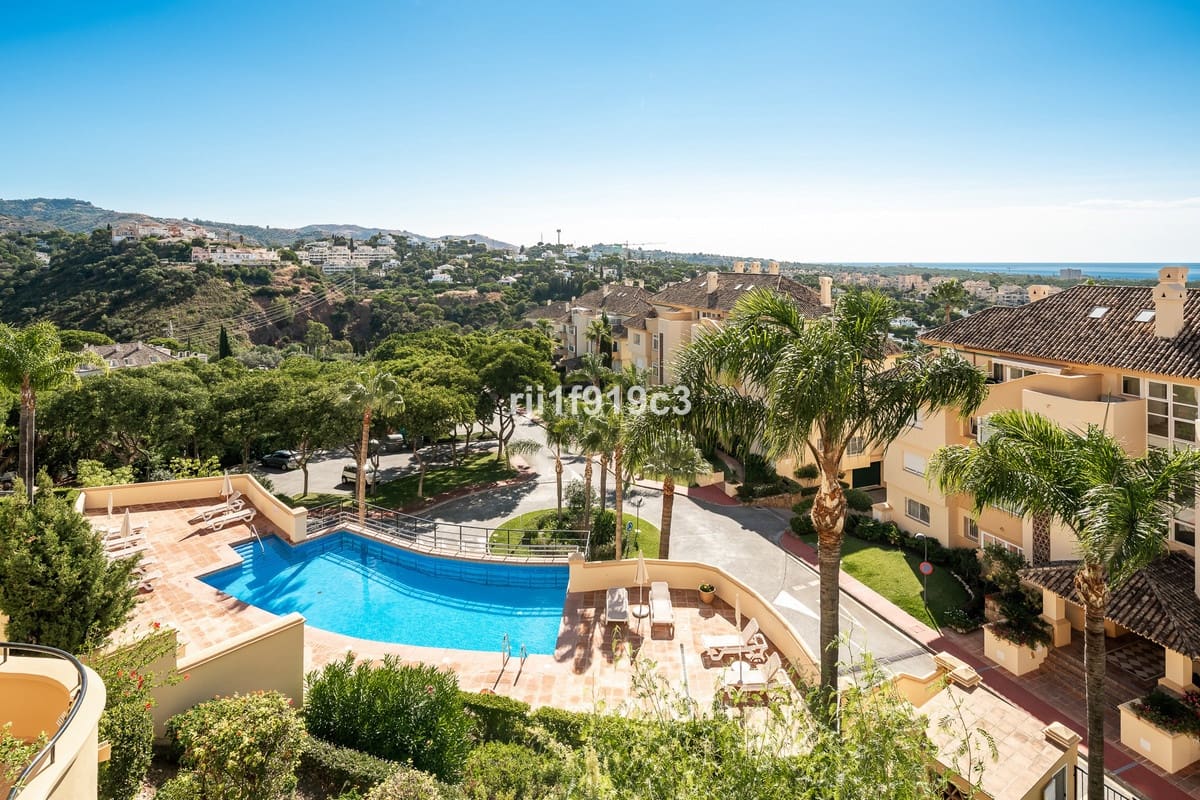 3 soveværelse Lejlighed til salg i Marbella med swimmingpool garage - € 750.000 (Ref: 10134152)