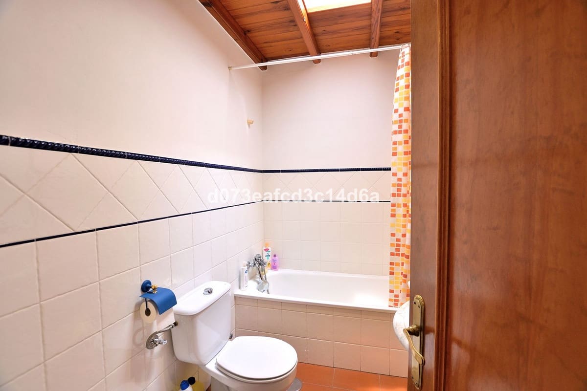 3 soveværelse Byhus til salg i Ronda med swimmingpool garage - € 199.000 (Ref: 10134298)