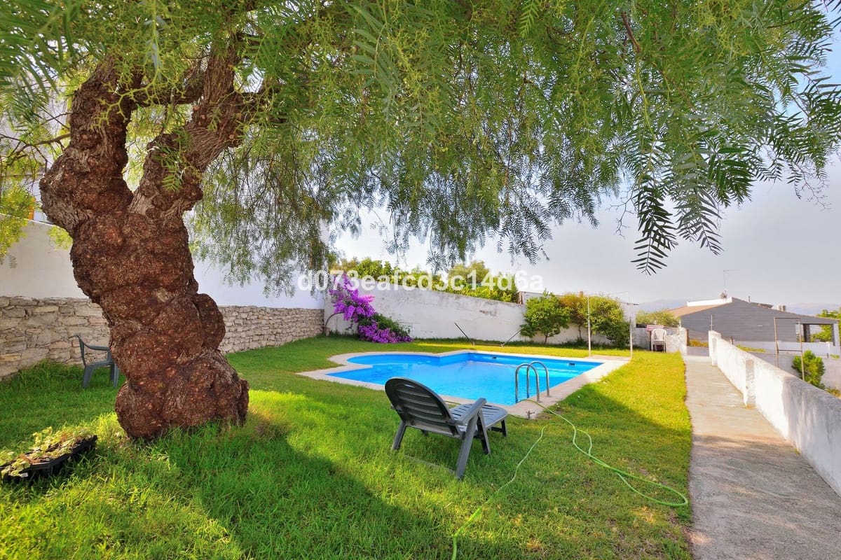 3 soveværelse Byhus til salg i Ronda med swimmingpool garage - € 199.000 (Ref: 10134298)