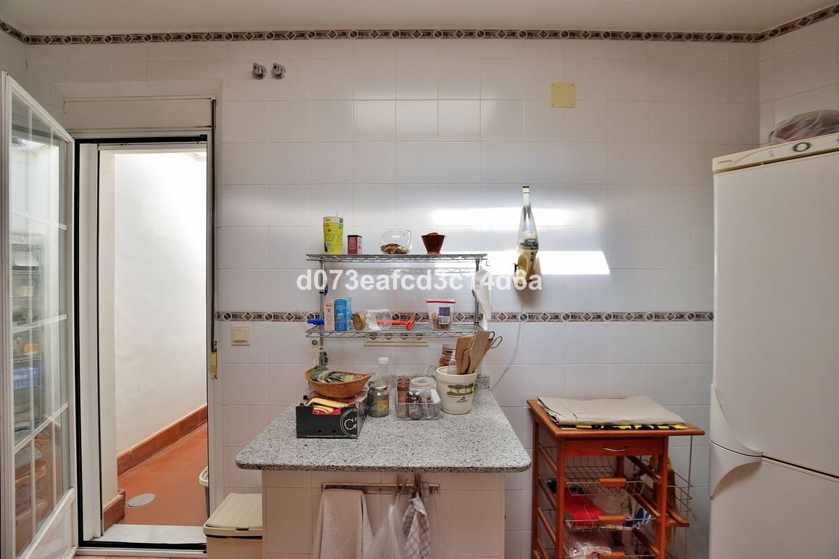 3 soveværelse Byhus til salg i Ronda med swimmingpool garage - € 199.000 (Ref: 10134298)