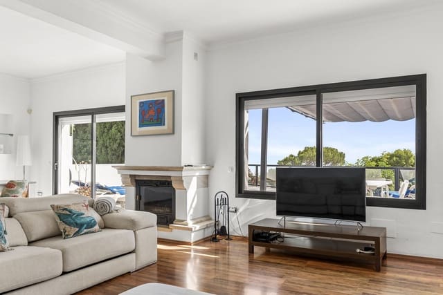 4 soveværelse Villa til salg i Istán med swimmingpool garage - € 890.000 (Ref: 10134300)